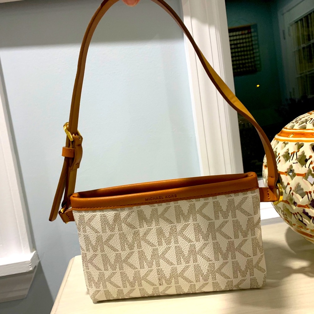 Michael Kors Belt Bag